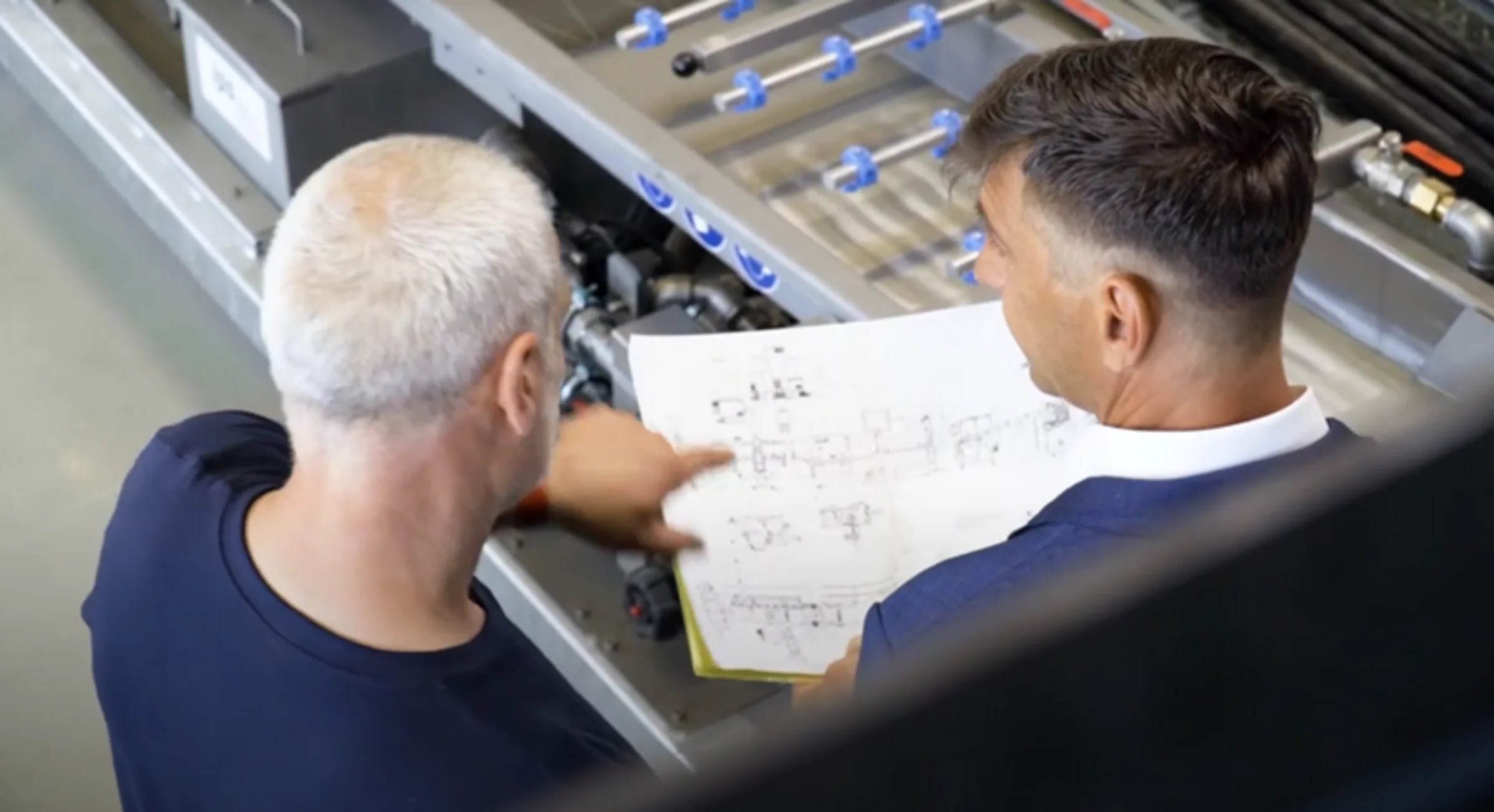 Schmuckbild zwei Männer Arbeitszene